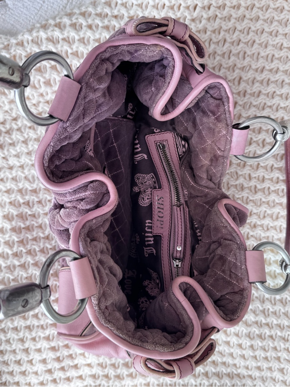 Hard to Find Juicy Couture Quilted Daydreamer Bag with Embroidered Logo - Picture 5 of 14